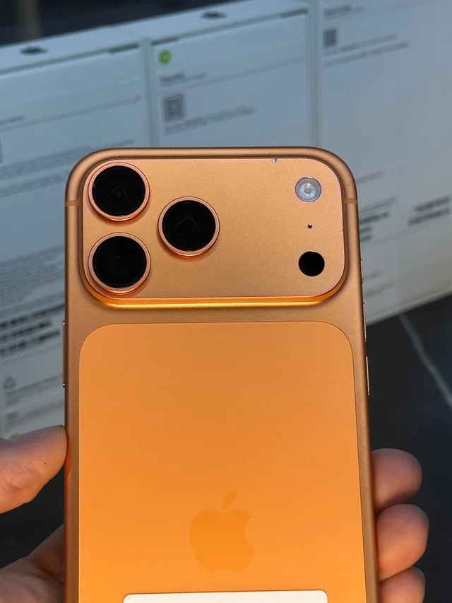iPhone 17 Pro Max, Оранжевый