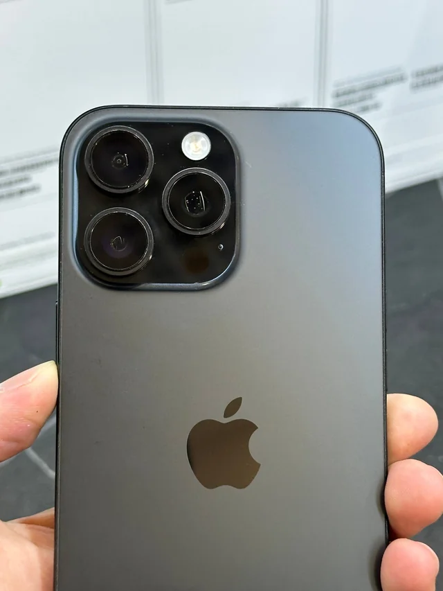 iPhone 16 Pro Max, Чёрный
